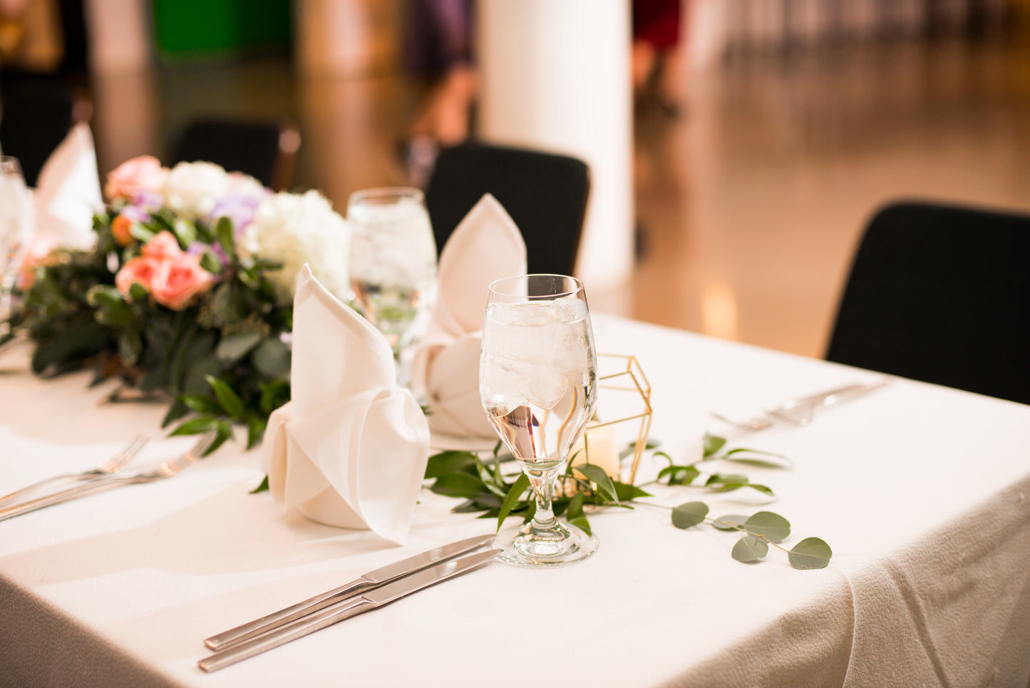 Banquet and King's Low to Table Arrangement