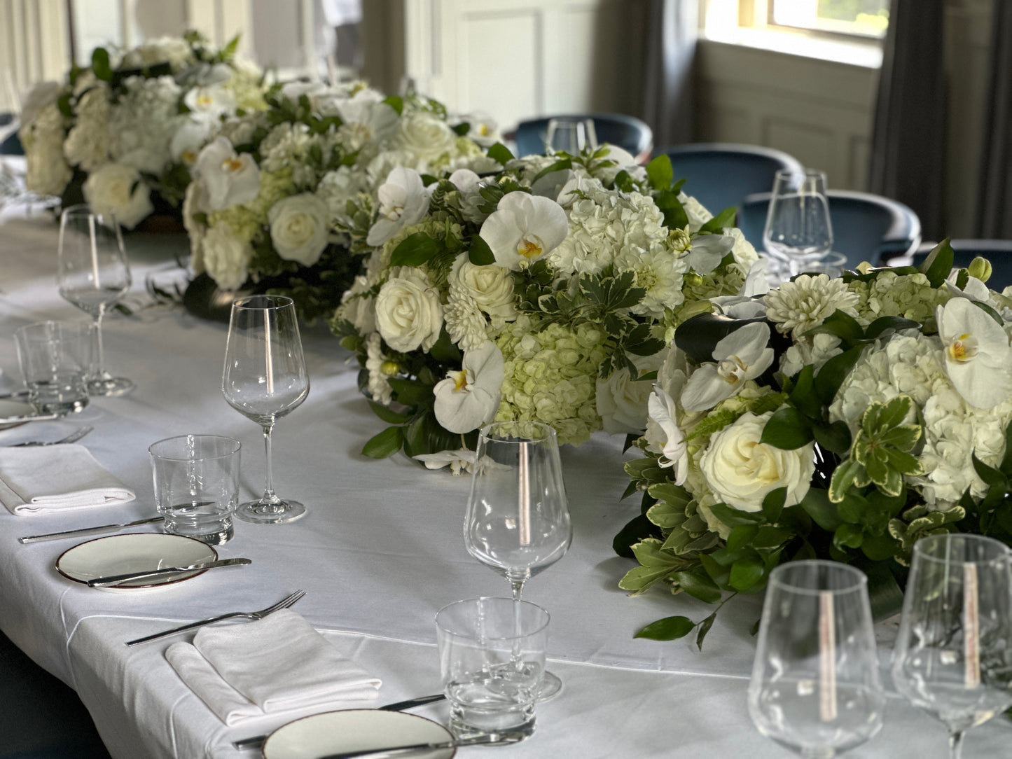 Banquet and King's Low to Table Arrangement