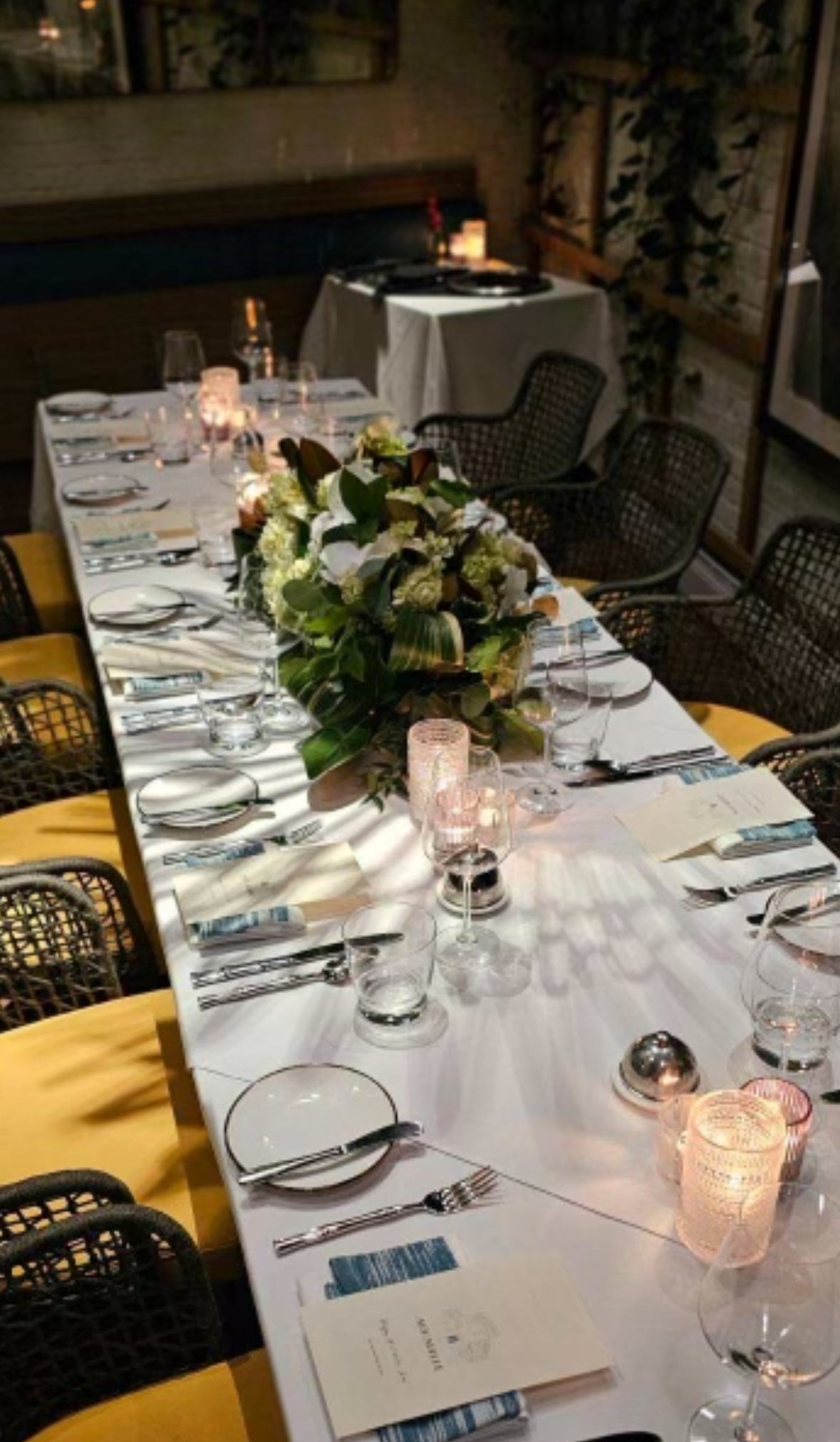 Banquet and King's Low to Table Arrangement